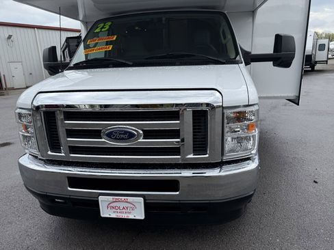 Used 2023 Ford E-450 and Econoline 450 Super Duty w/ Motorhome Prep Package image 33