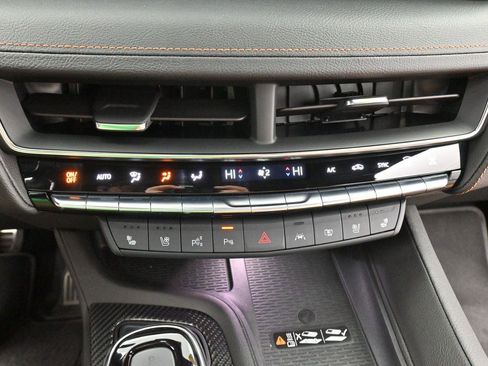 Certified 2025 Cadillac CT5 V w/ Platinum Package AWD/4WD image 25
