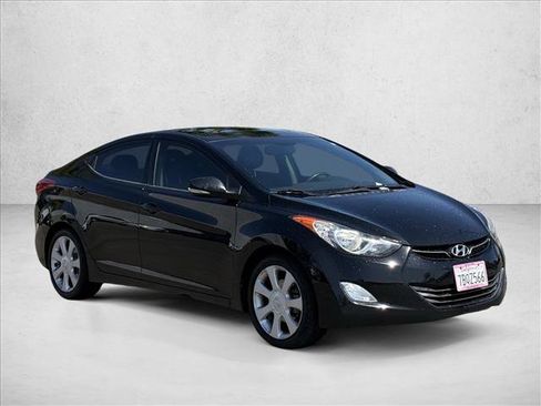 Used 2013 Hyundai Elantra Limited w/ Technology Pkg FWD image 3