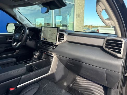 Used 2024 Toyota Tundra Limited image 13