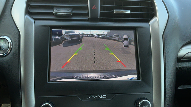 Used 2020 Ford Fusion SE FWD image 16