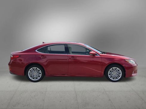Used 2014 Lexus ES 350 w/ Luxury Package FWD image 7