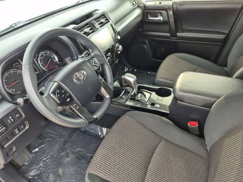 Used 2024 Toyota 4Runner TRD Off-Road image 10