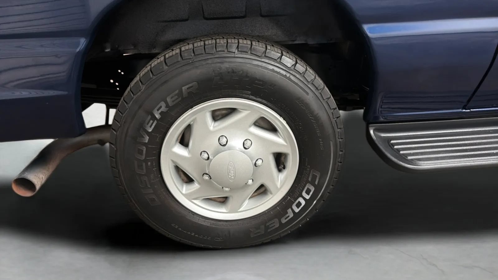 Used 2012 Ford E-350 and Econoline 350 XLT RWD image 25