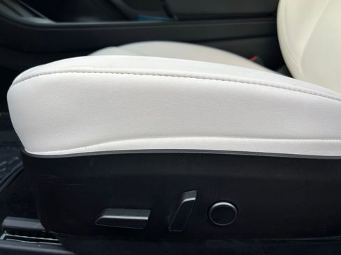 Used 2021 Tesla Model 3 Standard Range Plus image 27