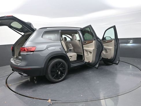 New 2026 Volkswagen Atlas SE image 35