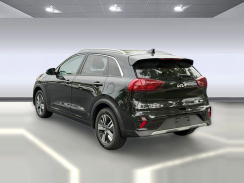 Used 2022 Kia Niro EX Premium FWD image 3