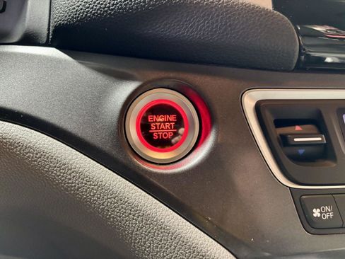 Used 2018 Honda Ridgeline RTL-T image 33