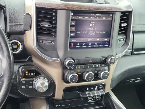 Used 2019 RAM 1500 Laramie AWD/4WD image 14