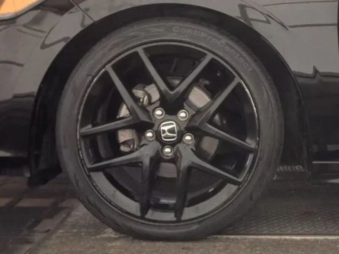 Used 2022 Honda Civic Sport image 3
