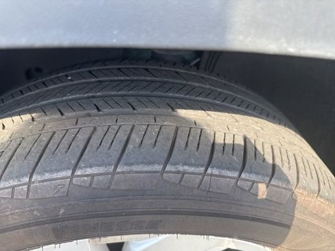 Used 2023 Volkswagen Atlas SE w/ Panoramic Sunroof Package image 7