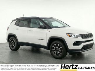 Used 2025 Jeep Compass Trailhawk video 1