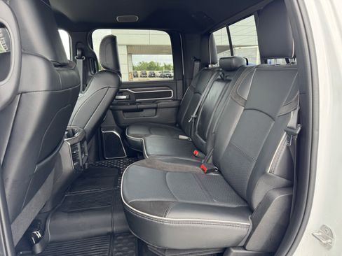 Used 2025 RAM 2500 Laramie image 30