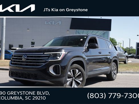 Used 2025 Volkswagen Atlas SE FWD image 1