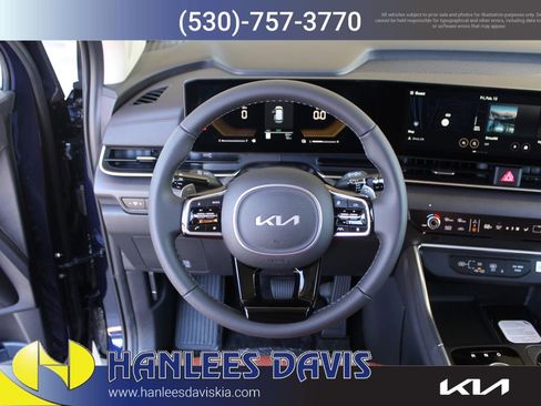 New 2026 Kia Carnival EX FWD image 19