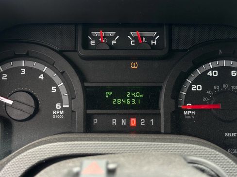 Used 2012 Ford E-150 and Econoline 150 Wagon w/ PWR Windows & Locks Group image 9