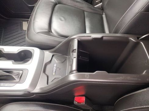 Used 2020 Chevrolet Colorado ZR2 image 28