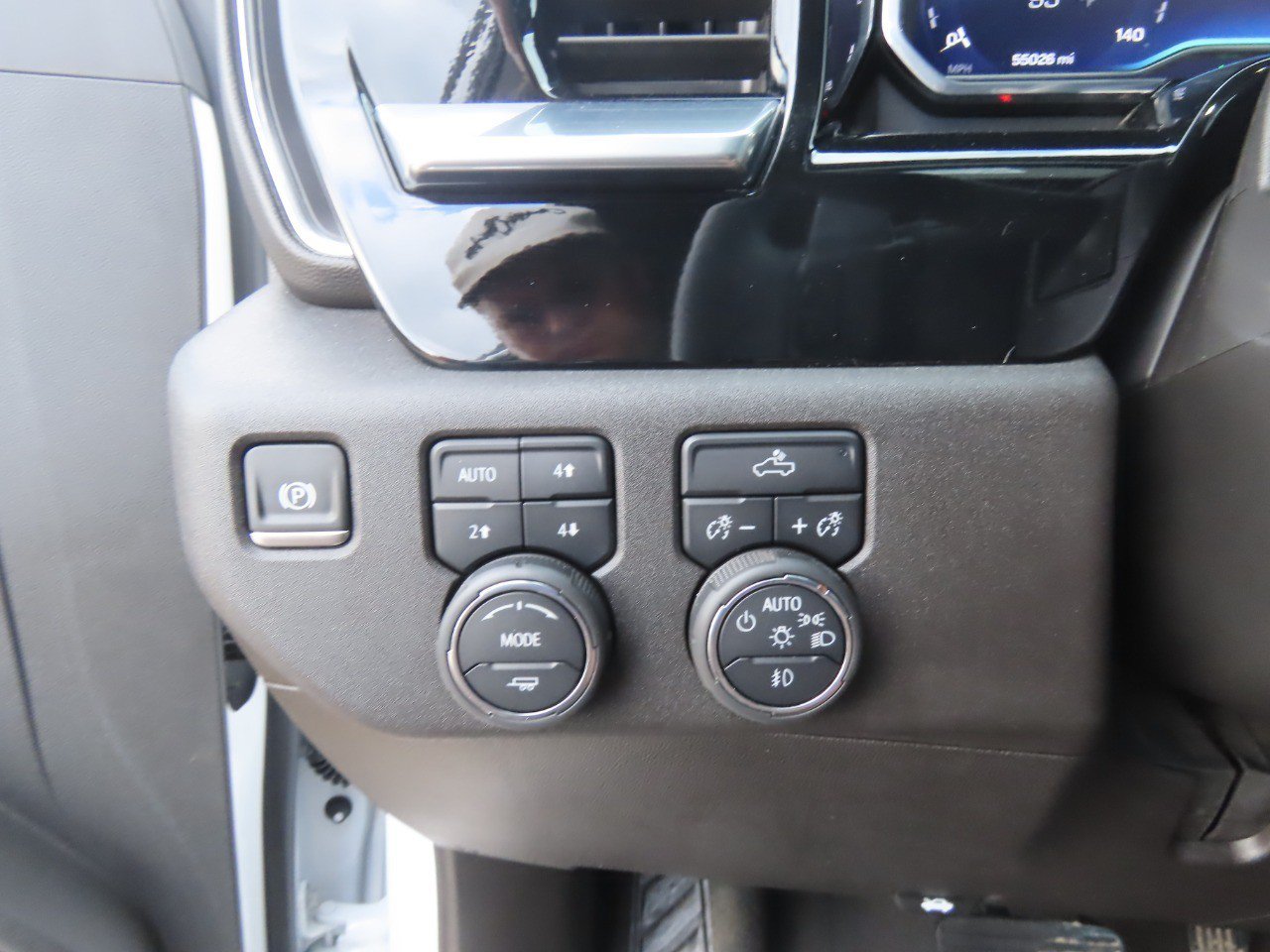 Used 2024 Chevrolet Silverado 1500 RST w/ Convenience Package II AWD/4WD image 26