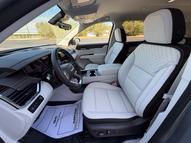 New 2027 GMC Acadia Denali w/ LPO, Floor Liner Package FWD image 6