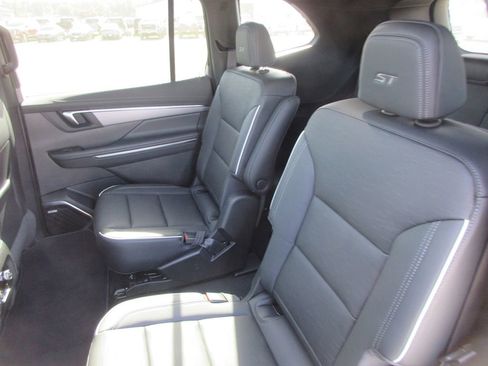 New 2026 Buick Enclave Sport Touring w/ Power Package AWD/4WD image 13