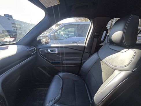 Used 2022 Ford Explorer ST image 19