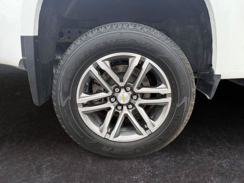 Used 2022 Chevrolet Colorado W/T w/ Custom Special Edition AWD/4WD image 15