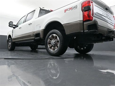 New 2026 Ford F350 King Ranch w/ FX4 Off-Road Package image 28