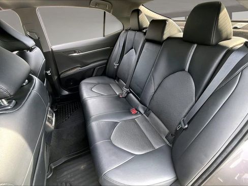 Used 2022 Toyota Camry XLE w/ Cold Weather Package FWD image 22