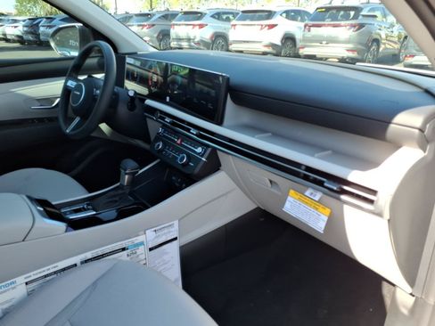New 2026 Hyundai Tucson SE FWD image 6