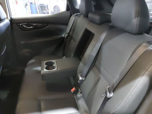 Used 2018 Nissan Rogue Sport SL w/ SL Premium Package AWD/4WD image 13