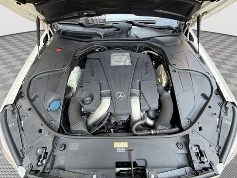 Used 2017 Mercedes-Benz S 550 4MATIC Sedan w/ Premium Package image 18