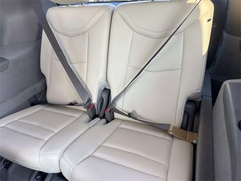 Used 2023 Cadillac XT6 Premium Luxury w/ Technology Package image 14