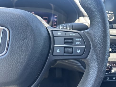 Certified 2025 Honda Accord SE image 21