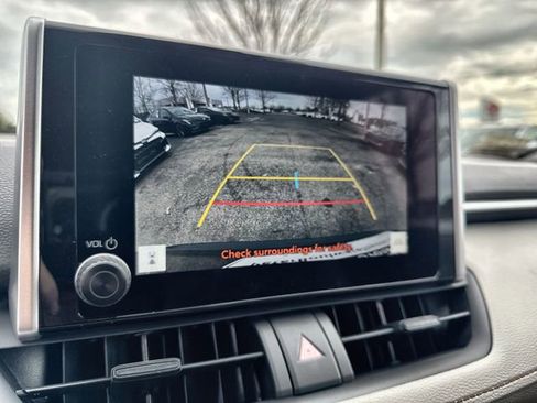New 2025 Toyota RAV4 XLE image 27