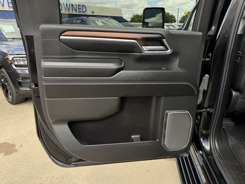 Used 2024 GMC Sierra 2500 Denali w/ Denali Reserve Package image 16