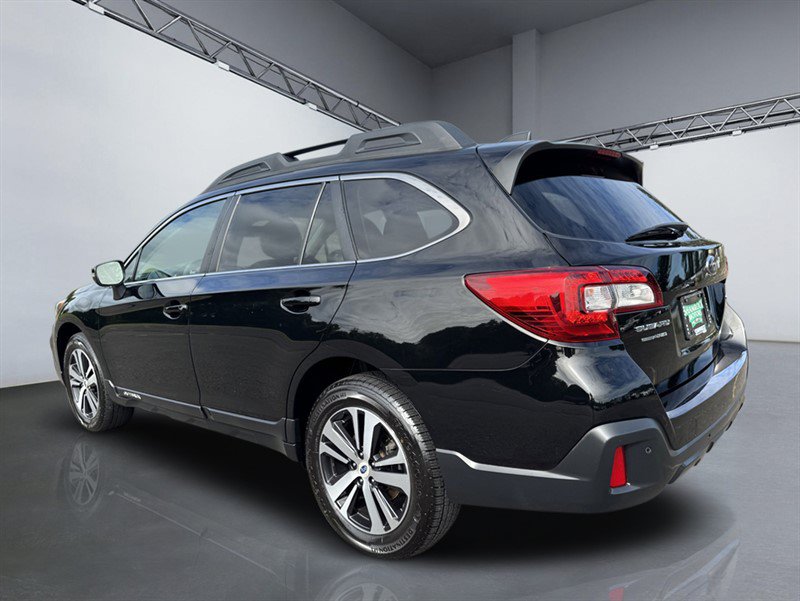 Used 2018 Subaru Outback 3.6R Limited AWD/4WD image 5