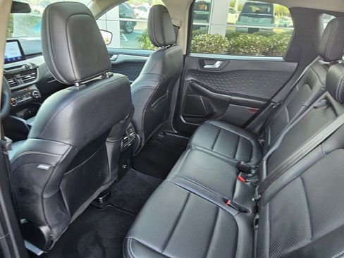 Used 2020 Ford Escape SEL image 15