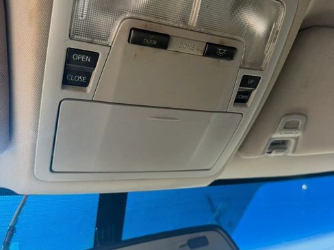 Used 2015 Toyota Avalon XLE Premium FWD image 18