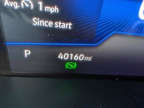 Certified 2023 Volkswagen Taos SE w/ Black Wheel Package FWD image 30