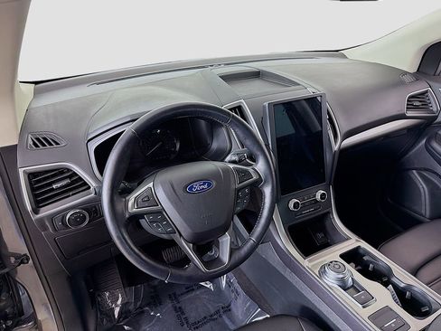 Used 2023 Ford Edge SEL w/ Convenience Package AWD/4WD image 16