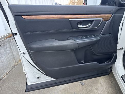 Used 2017 Honda CR-V EX image 8