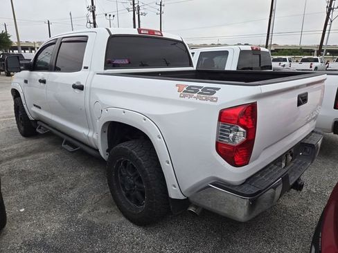 Used 2017 Toyota Tundra SR5 w/ SR5 Upgrade Package RWD image 4