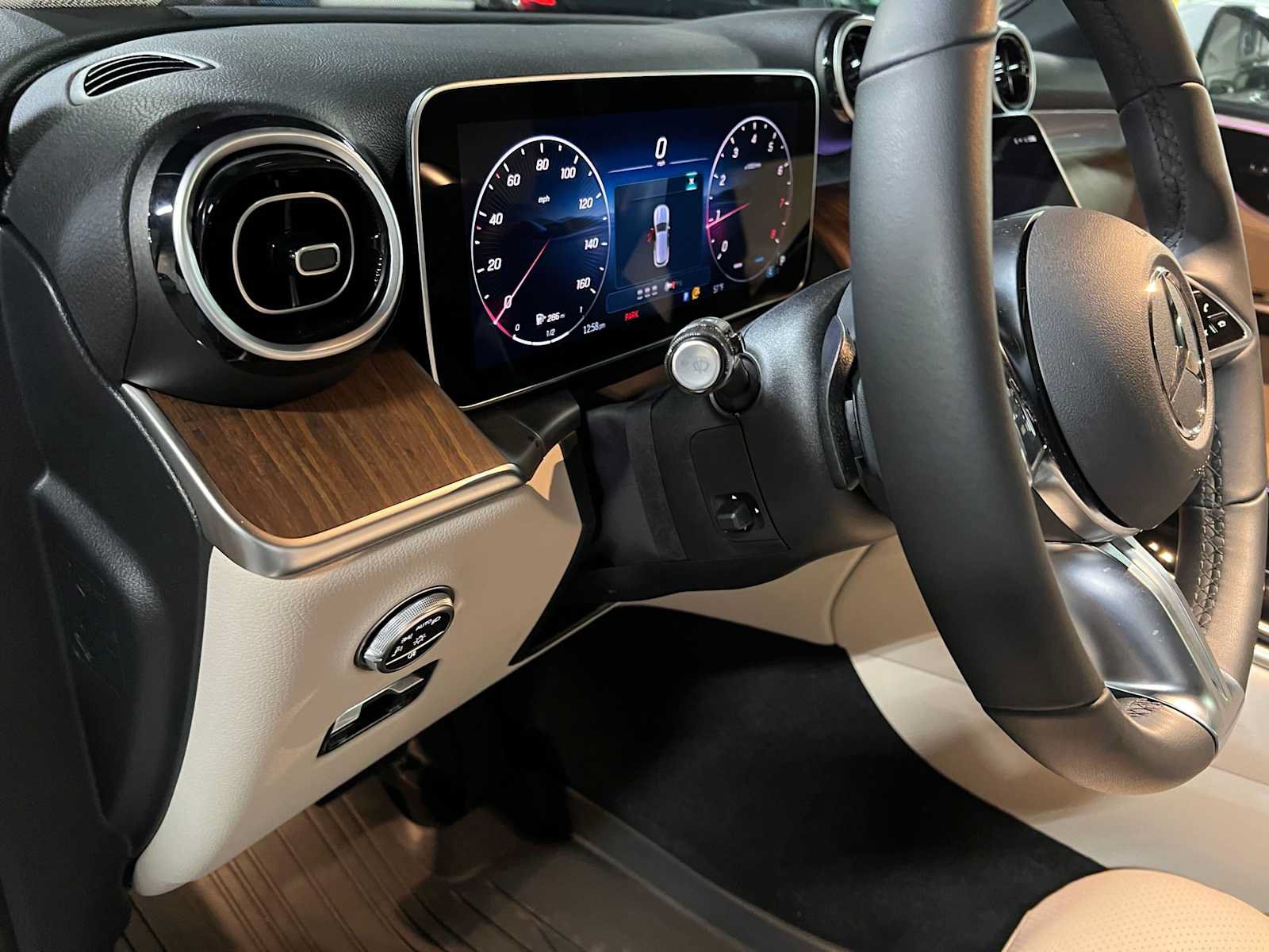 Certified 2026 Mercedes-Benz GLC 300 4MATIC image 27