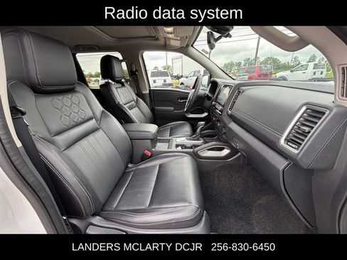 Used 2024 Nissan Frontier SL w/ Technology Package AWD/4WD image 10