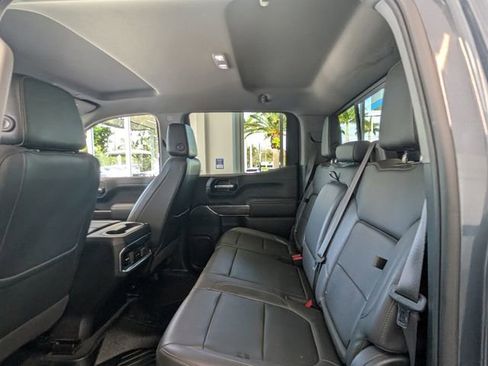 Used 2022 Chevrolet Silverado 1500 LTZ AWD/4WD image 8