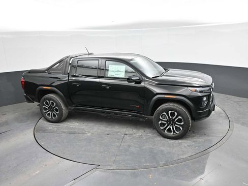 New 2025 GMC Canyon AT4 w/ Nightfall Edition image 30