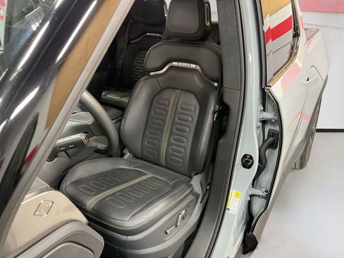 Used 2023 Rivian R1T Adventure AWD/4WD image 19