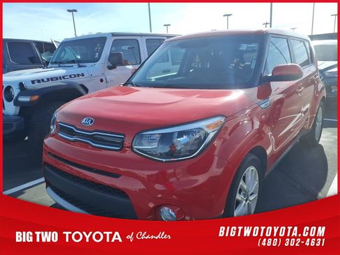 Used 2019 Kia Soul + image 1