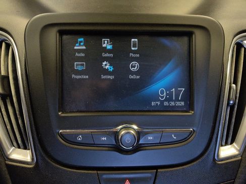 Used 2018 Chevrolet Malibu LT FWD image 25