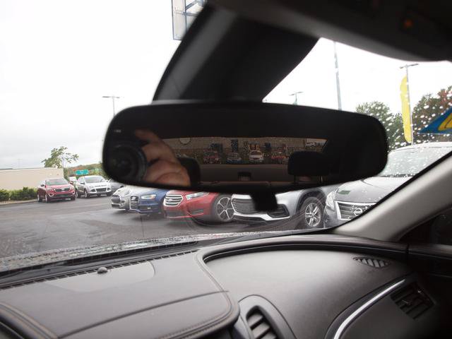 Used 2019 Chevrolet Impala LT FWD image 11